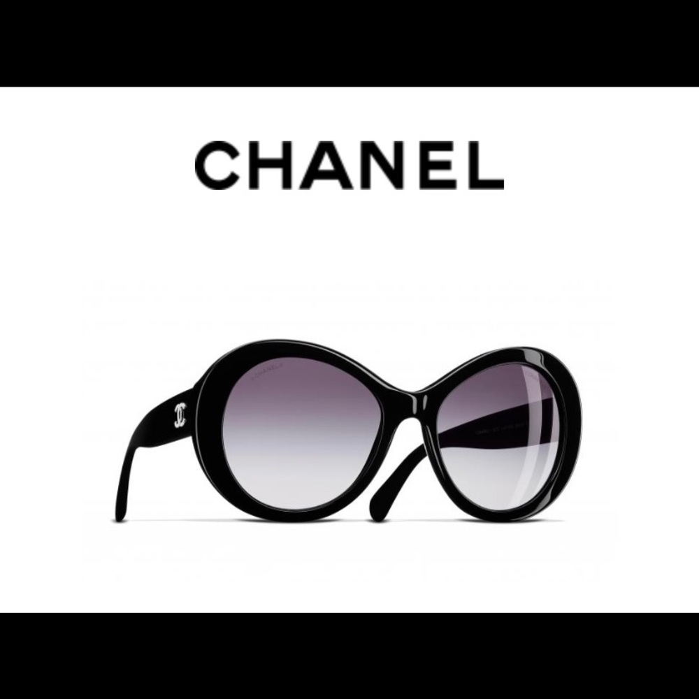 🖤$450. Chanel Classic Round Blk W/ silver CC logo - Picture 7 of 17